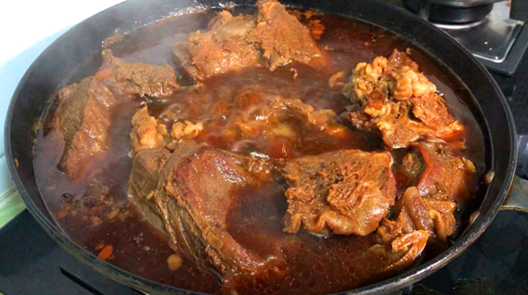 炖牛肉时直接下锅是大错特错,炖牛肉用开水焯了怎么办
