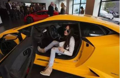 留学生为什么那么多买超跑,豪车超跑俱乐部国内