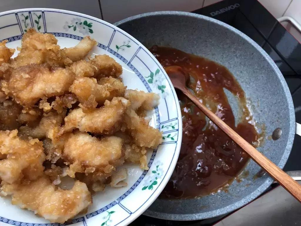 酸甜菠萝龙嘴鱼,番茄菠萝龙利鱼