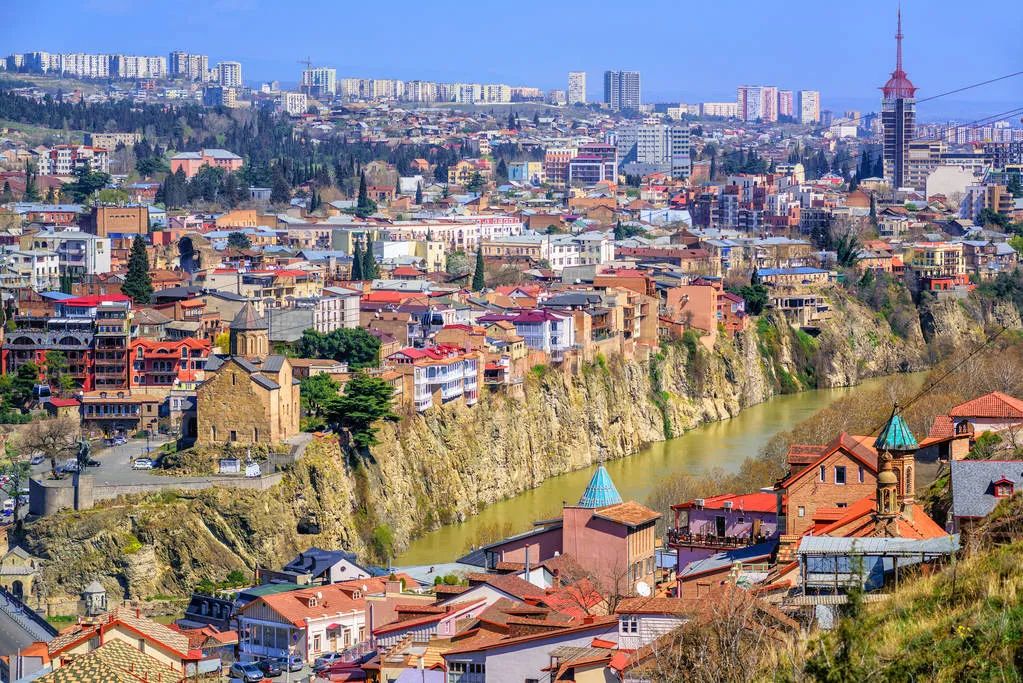 全球第一个恢复的城市是哪个城市,全球首个恢复旅游的国家