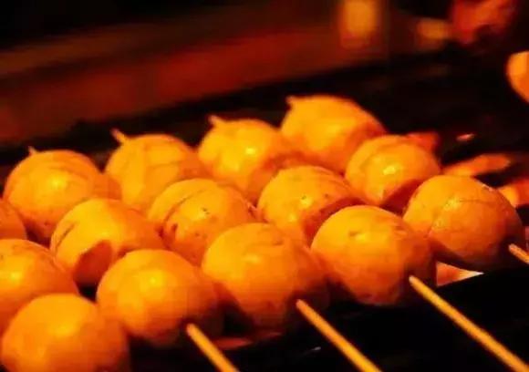 在北方搞烧烤怎么样,在东北只要能串就敢烤