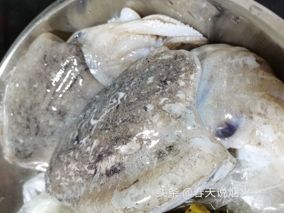 墨鱼炒什么配菜好吃又简单,墨鱼炒什么菜最好吃