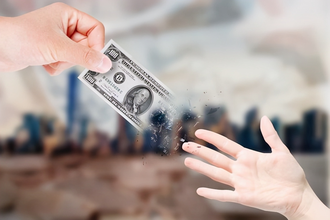 各国抛售美国国债对黄金的影响,抛售美国国债换回的是美金吗