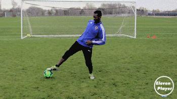 哪些小孩子就能学的足球过人技巧,足球实用的技巧过人