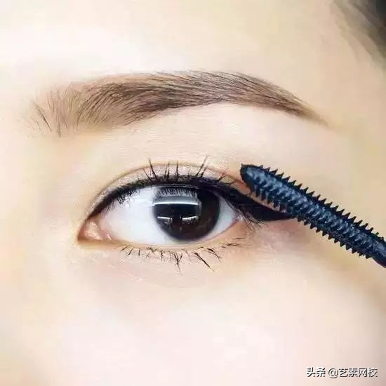 正确的淡妆化妆步骤怎样化淡妆,化简单淡妆化妆的正确步骤