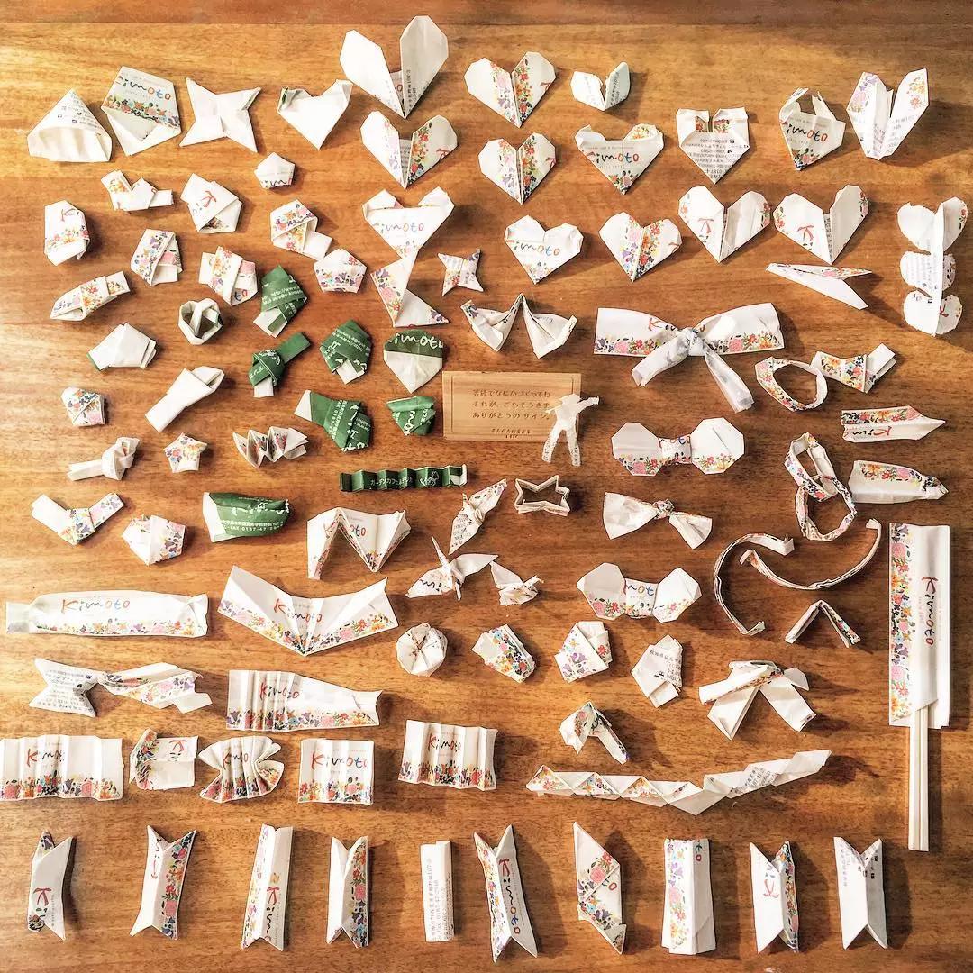 用正方形纸折出的立体中国龙,我们用一张纸做出立体龙