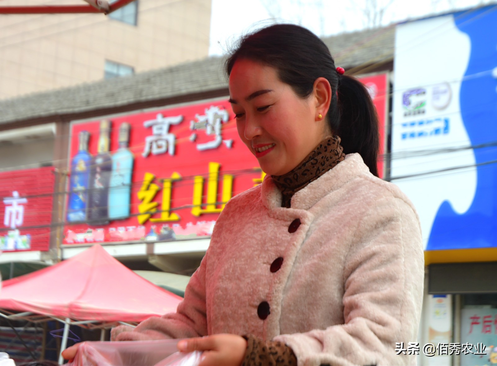 农村小生意人的生财之道，表面被人说“傻”，背地里赚大钱