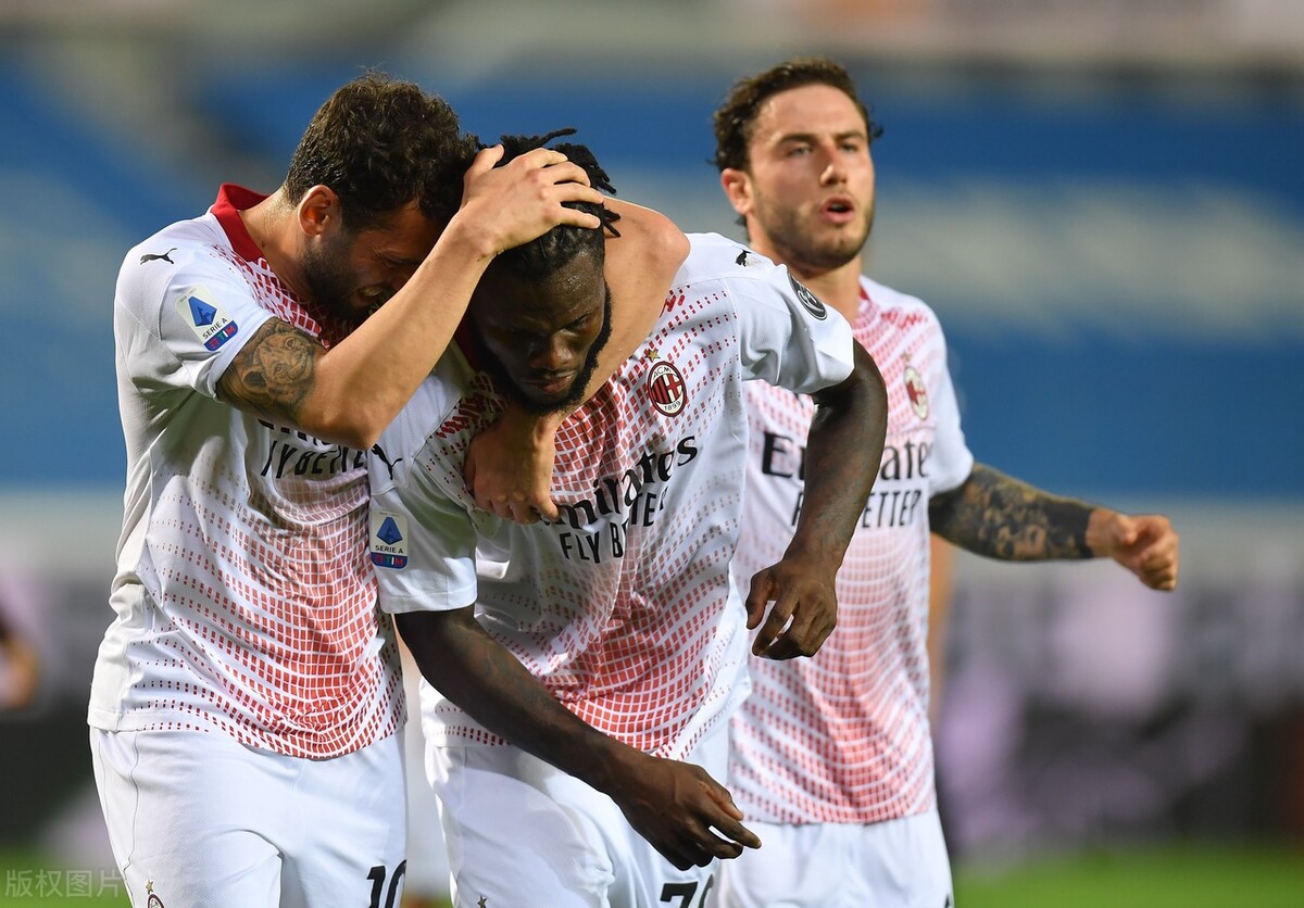 欧冠八强我们来了,欧冠再迎米兰德比第二回合