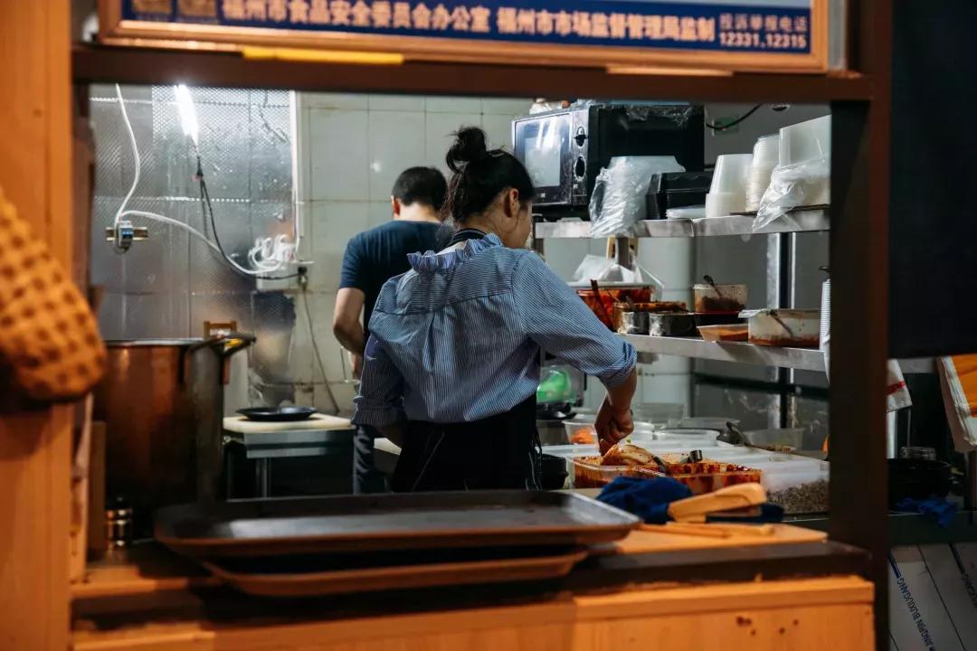 别写我不想红！福州这10家人气小店日日爆满，痛并快乐着