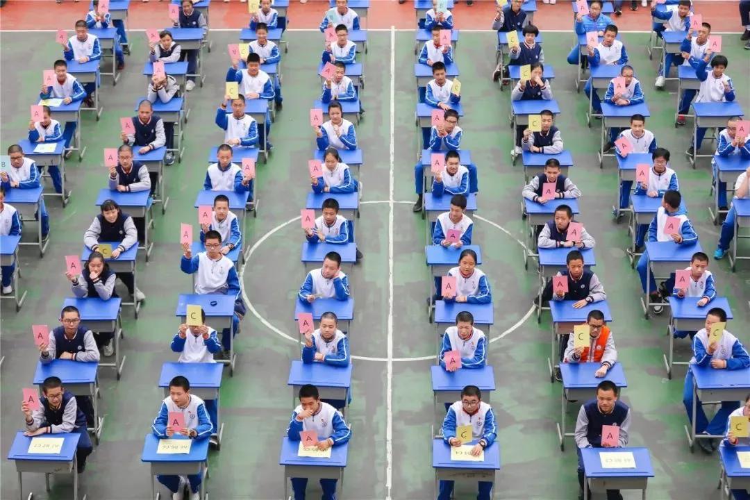 福州市贵族中学,福州高中三年的学费