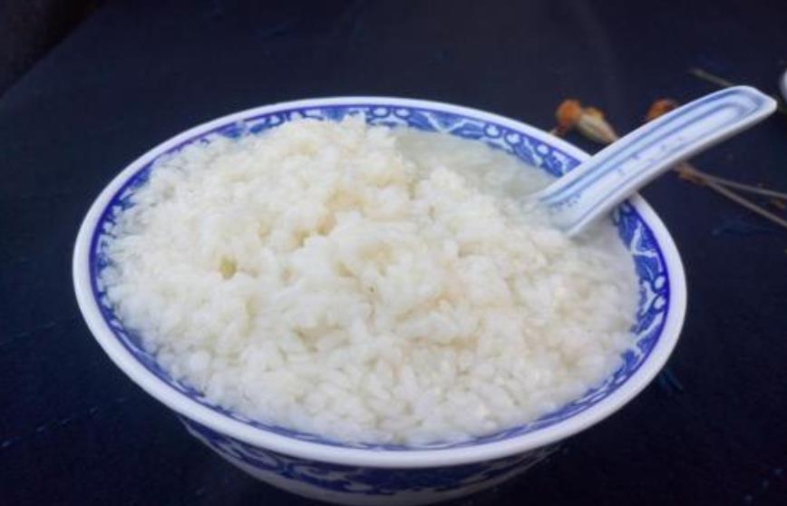 糯米冷了怎么把它煮热,冻过的糯米饭怎么加热才好吃