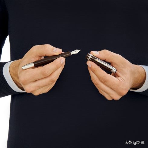 怎么买香奈儿女表,两万多买lv还是香奈儿