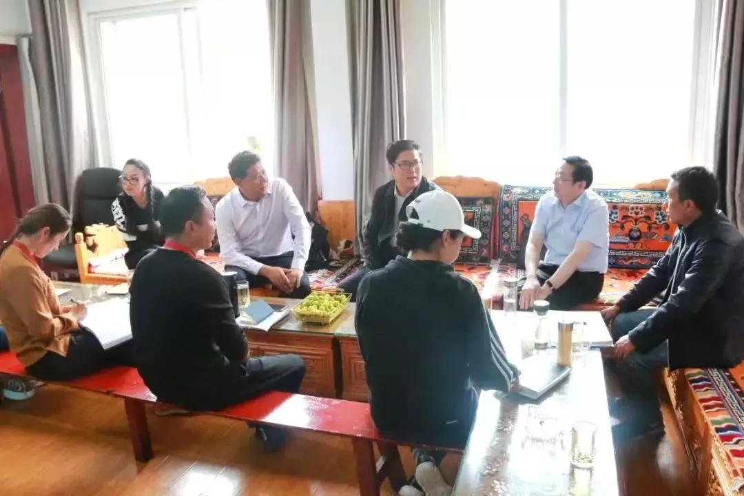 蓝山县领导深入乡镇调研脱贫攻坚,领导调研脱贫攻坚工作