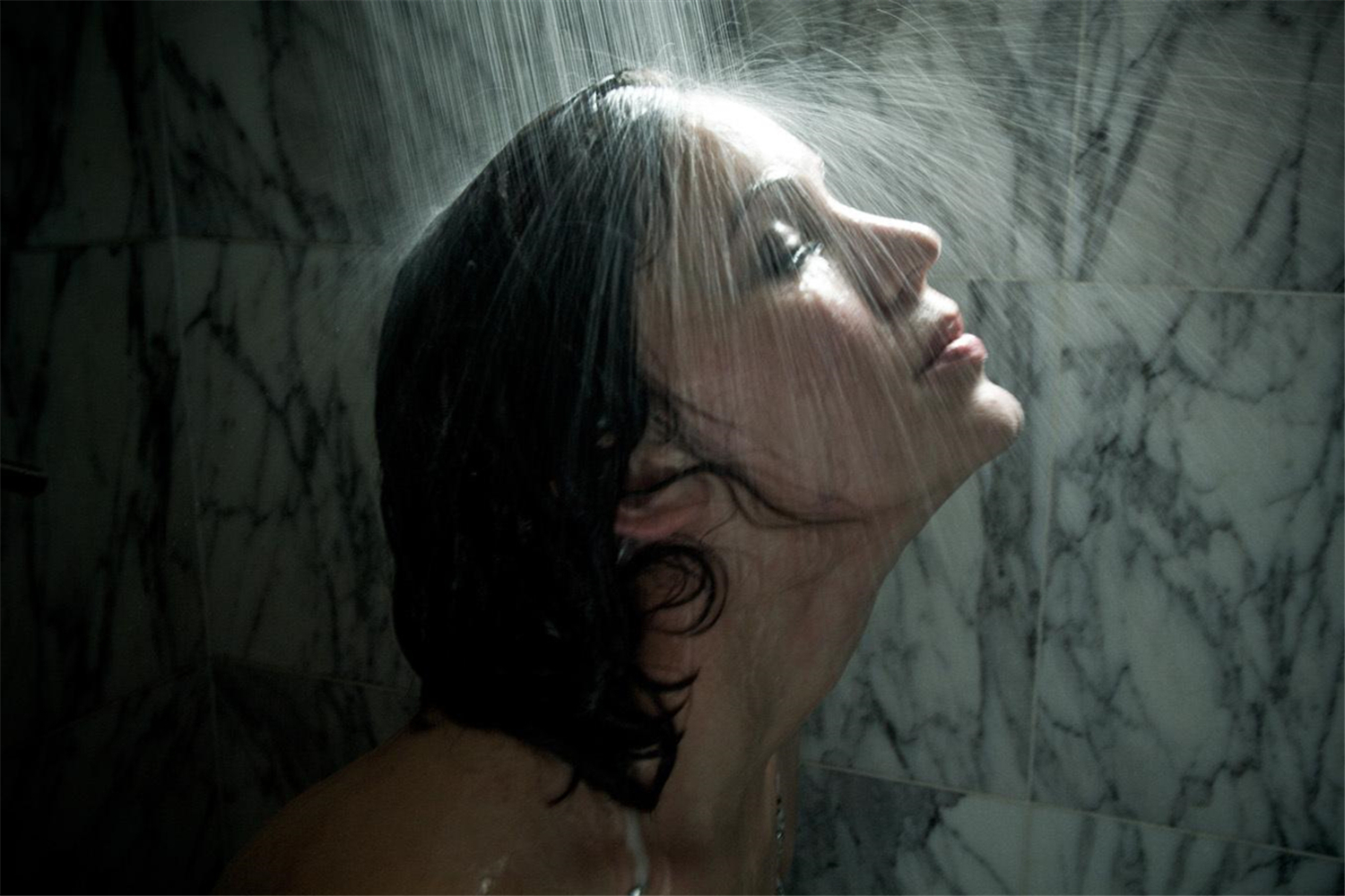 流产坐小月子可以洗脸刷牙吗,流产后坐小月子可以喝牛奶吗