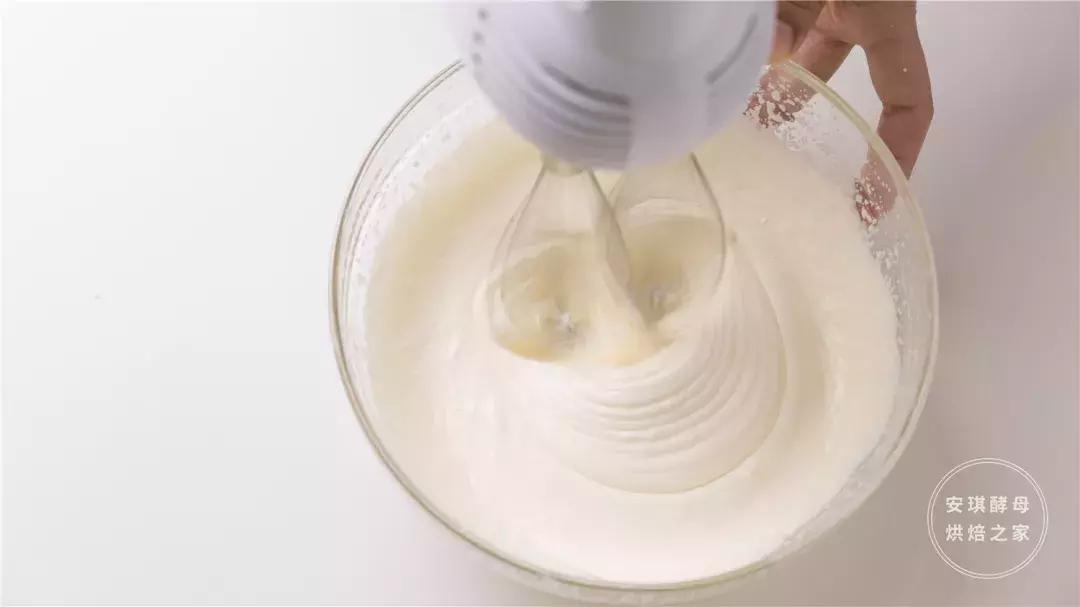 快过期的奶油做成冰淇淋还能吃吗,用淡奶油做的雪糕最多能存放几天