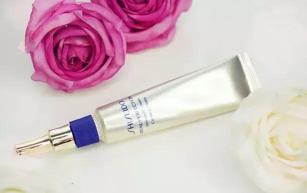 悦薇小熨斗眼霜药妆版使用方法,超级好用的一款小熨斗眼霜