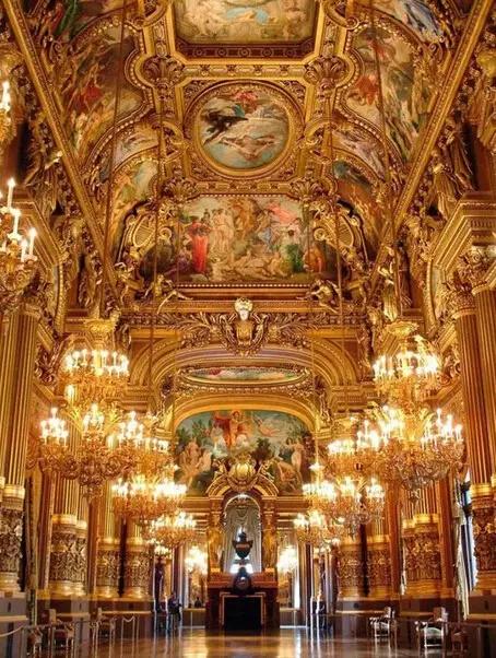 世界著名宫殿是哪几个,世界十大宫殿建筑排名