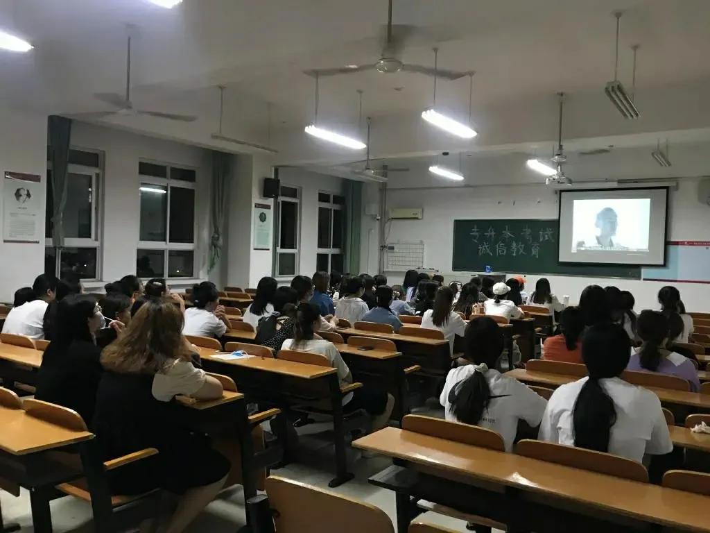 河南护理职业学院2021考试要求,河南护理职业学院专升本报名要求