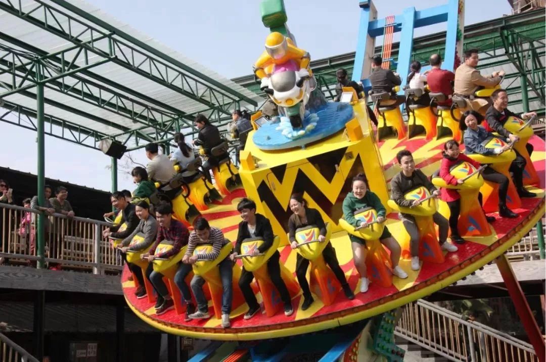 中秋国庆仅138元，两人同行玩转5A长鹿旅游休博园+童话动物王国