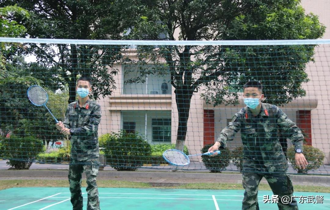 “宅”在营区久了太无聊?不可能的事!兵哥兵姐解锁“文娱”新姿势