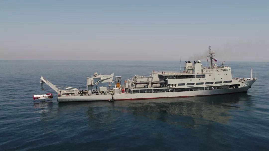 当一艘船沉入海底完整版,一艘船沉入海底怎么办