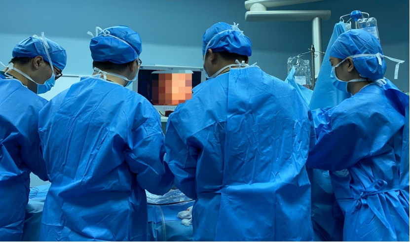 30岁右侧腹部隐痛十多年,右下腹胀气20年怎么回事后背胀