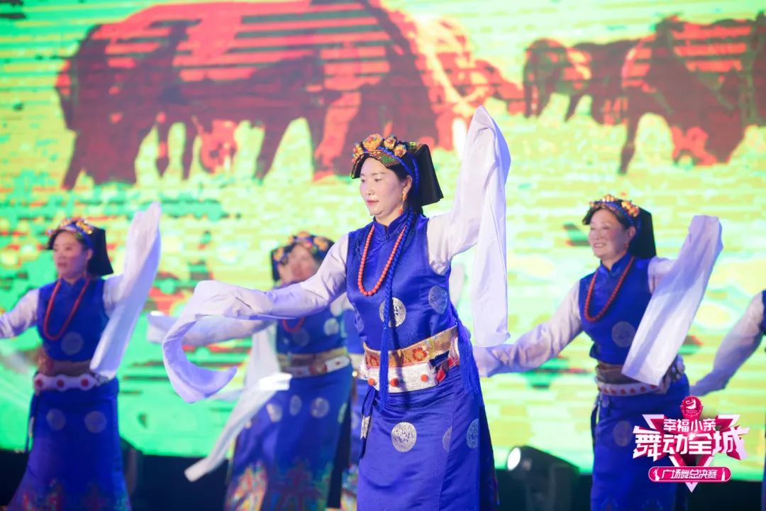 春晚广场舞比赛,大家一起来广场舞比赛第一名