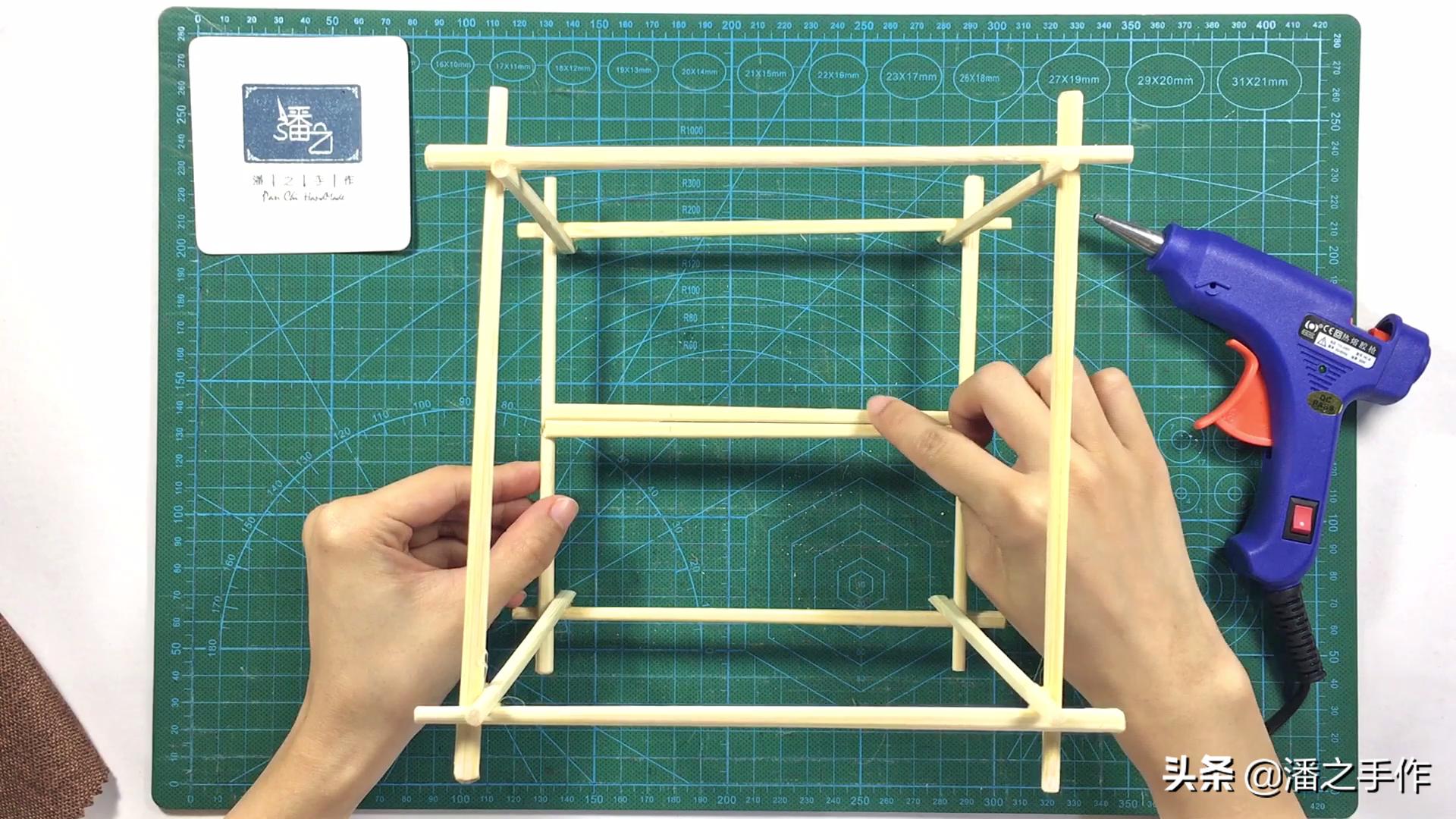 布艺灯笼手工制作教程简单,环保自制小灯笼