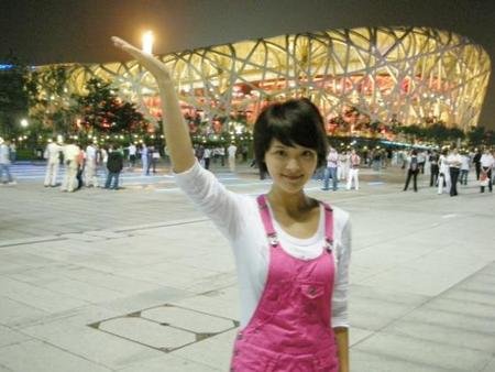 央视胡蝶嫁给谁,央视美女主播胡蝶简历