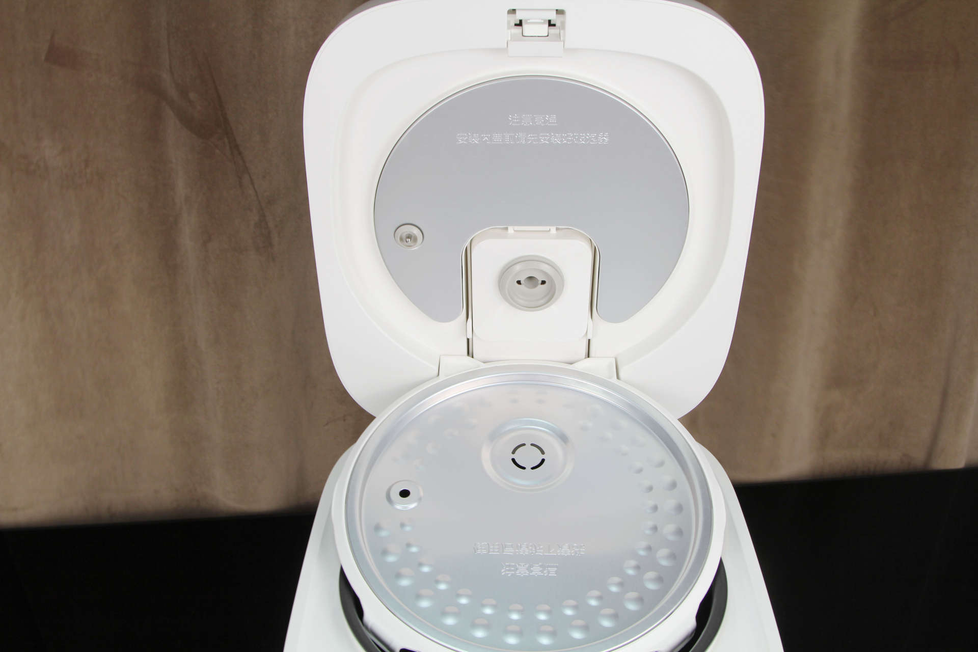 国产电饭煲跟进口电饭煲对比实验,苏泊尔电饭煲哪款煮饭最香最好吃