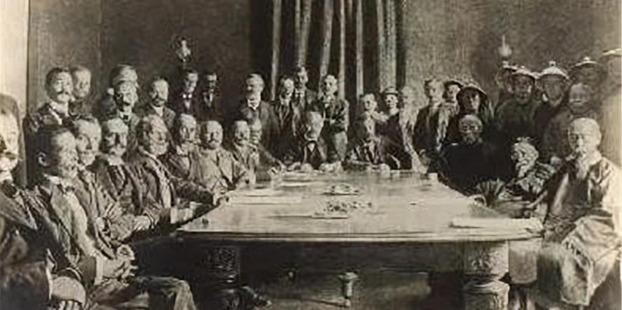 伟人参观安阳袁林提一疑问：袁世凯原籍在项城，为何葬在安阳？