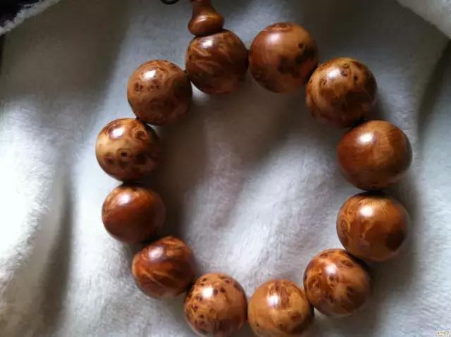 崖柏出油的是好还是不好,崖柏夏季注意事项