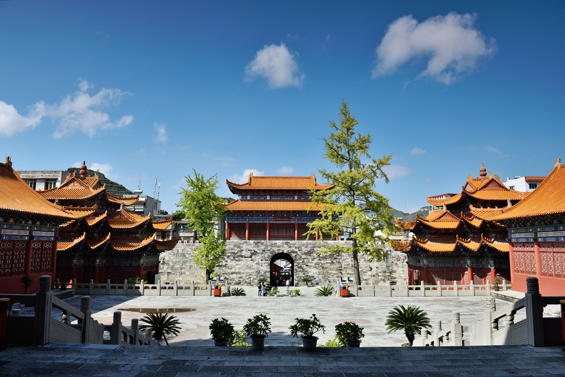 明朝到底是被谁拖垮的,明朝怎么撑过了200多年