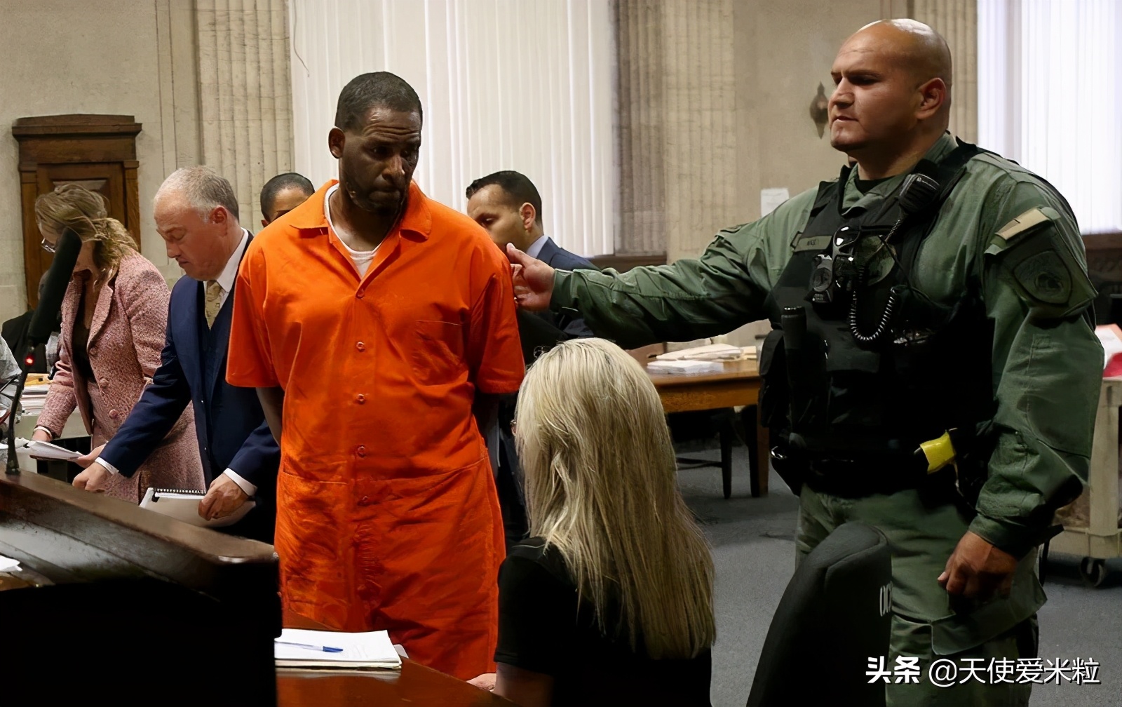 天王巨星R.Kelly的真面目：虐待性侵女性，受害者未成年