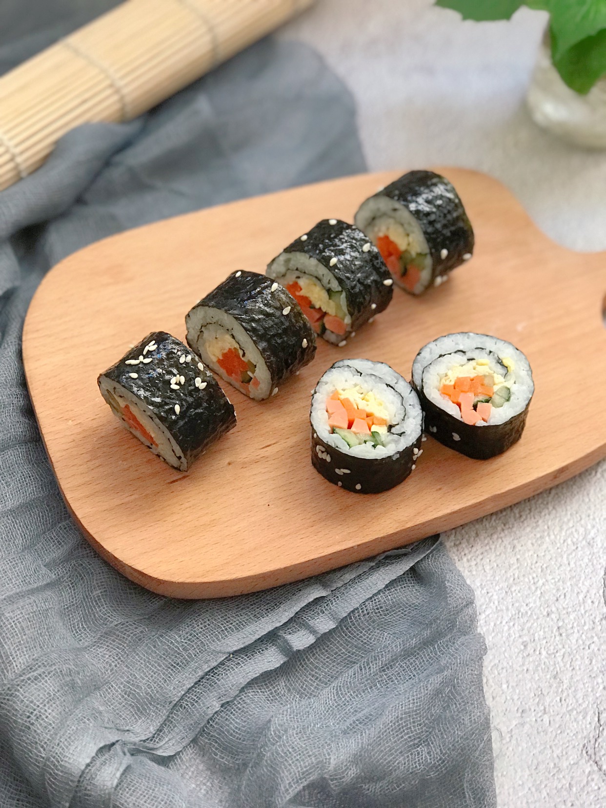 米饭紫菜的花样做法,米饭加海苔碎的花样吃法