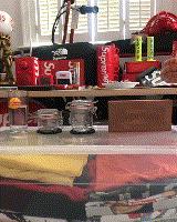 当初忍痛买的万元球鞋，被你们说拆就拆，你有想过我的感受吗？