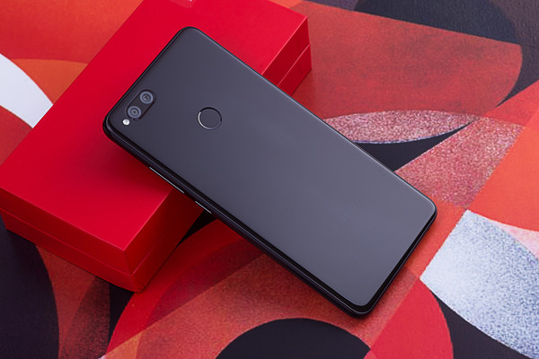 1000元左右的手机推荐最新款,1000元左右性价比高的手机大推荐