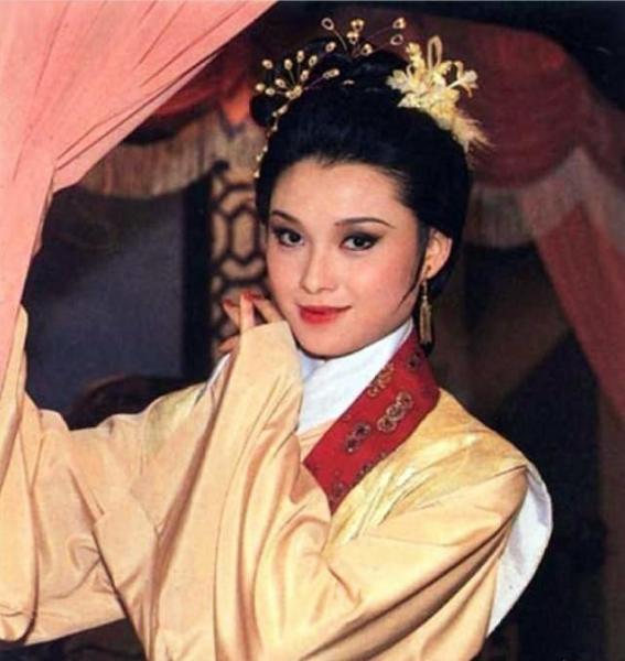 天龙八部甘宝宝精彩片段,97版本天龙八部甘宝宝