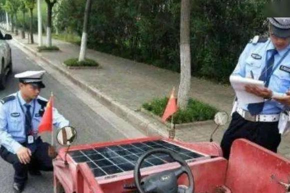 江苏牛人造出太阳能汽车不加油,长发小伙造太阳能汽车