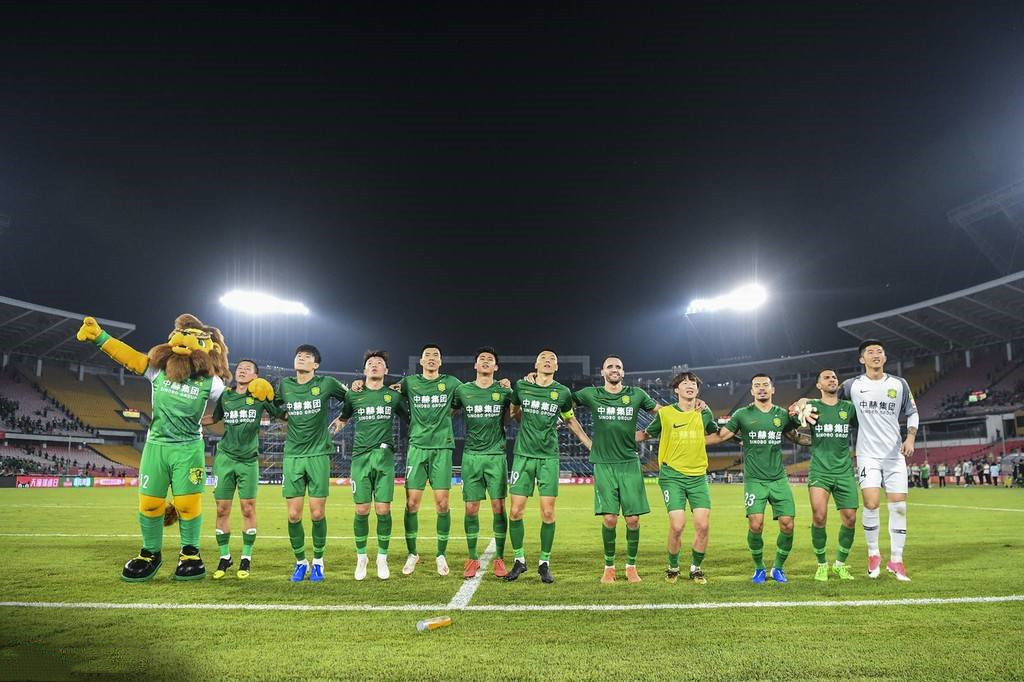 一夜之间四大皆空,连续3年半程崩盘,北京国安的问题出在哪?