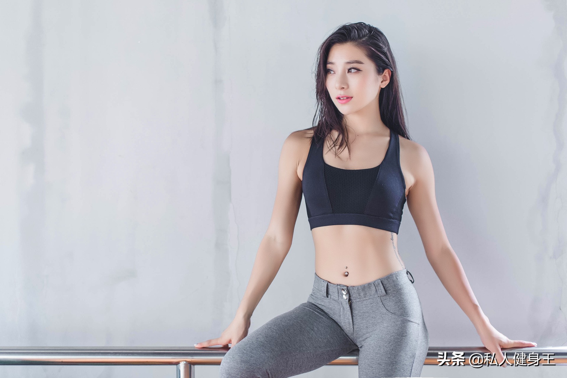 肩膀三角肌太厚怎么练薄,肩膀三角肌太壮了怎么变瘦