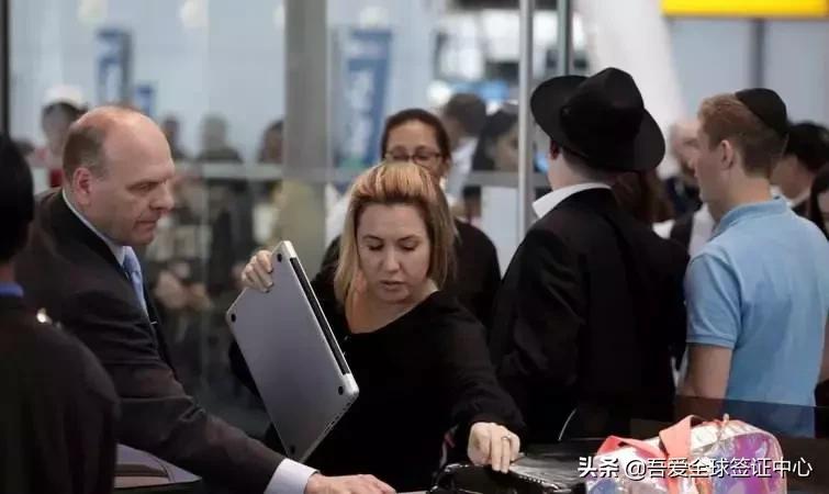 提醒！赶紧检查你的手机和电脑！入境加拿大，或将检查微信浏览器