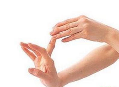 手指关节疼痛的原因和治疗方法,手指关节疼痛是什么原因30岁