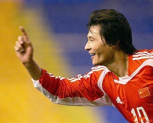 李毅在哪场比赛护球像亨利,李毅我的护球像亨利什么梗