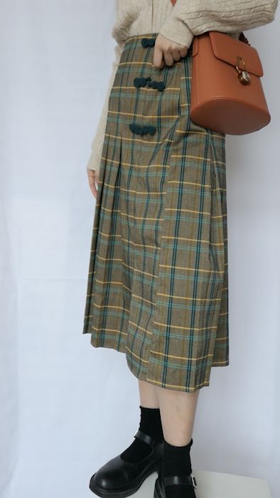 最节省空间又简便的叠风衣方法,薄款中长风衣怎么叠