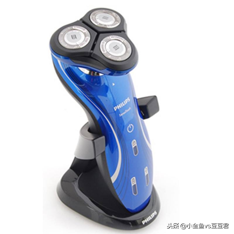 剃须刀哪个品牌好用性价比高,电动剃须刀多功能剃须刀三合一