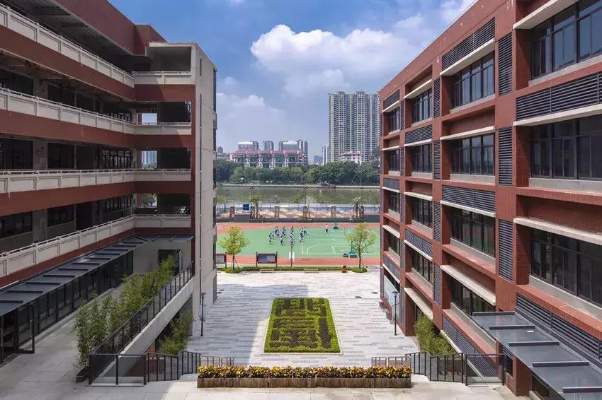 如何才能入读广雅中学,广东广雅中学容易进去读吗