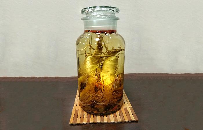 泡果酒的酒度数一般选多少的,哪种香型的酒适合泡果酒