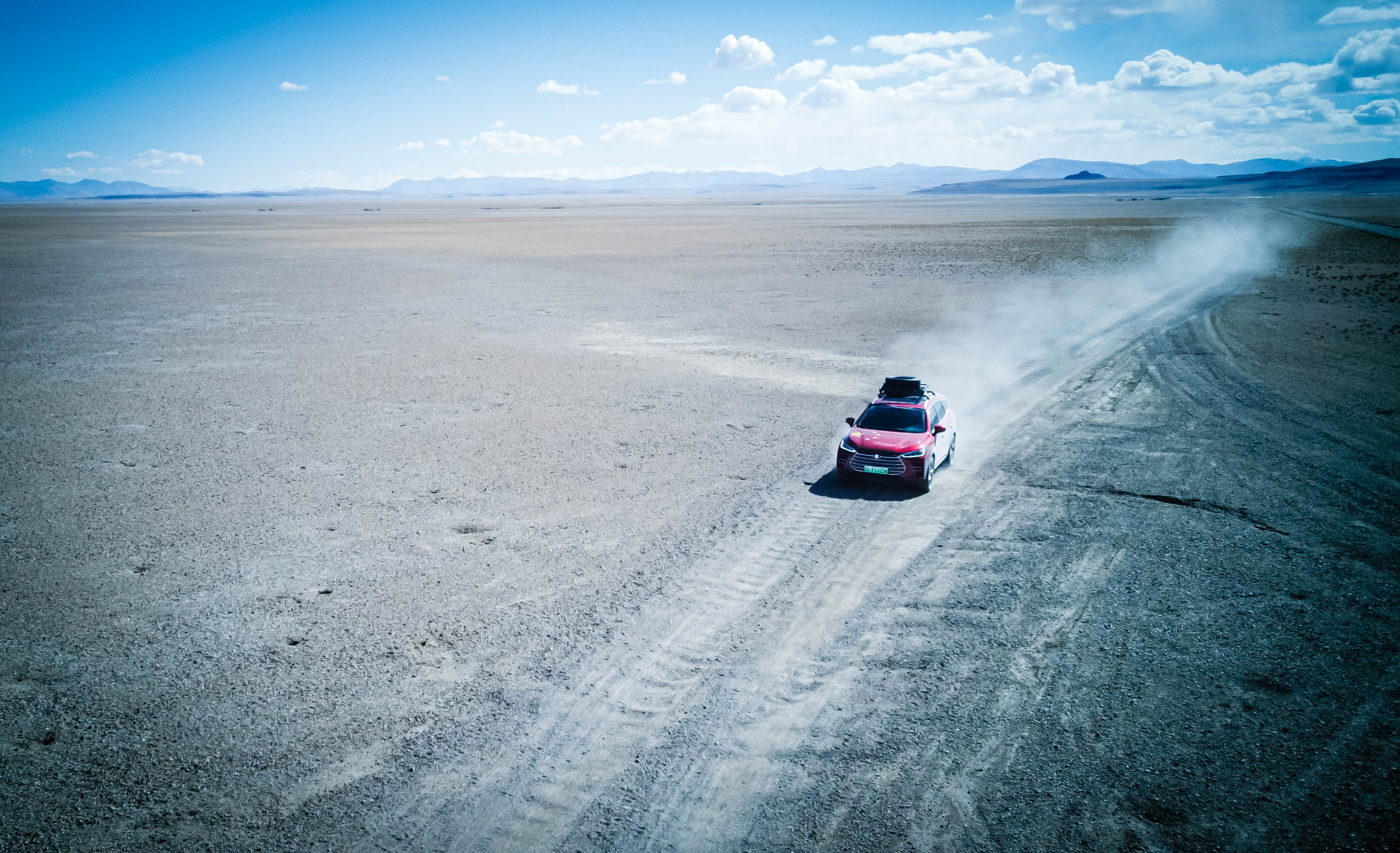 开比亚迪唐越野,比亚迪唐去无人区