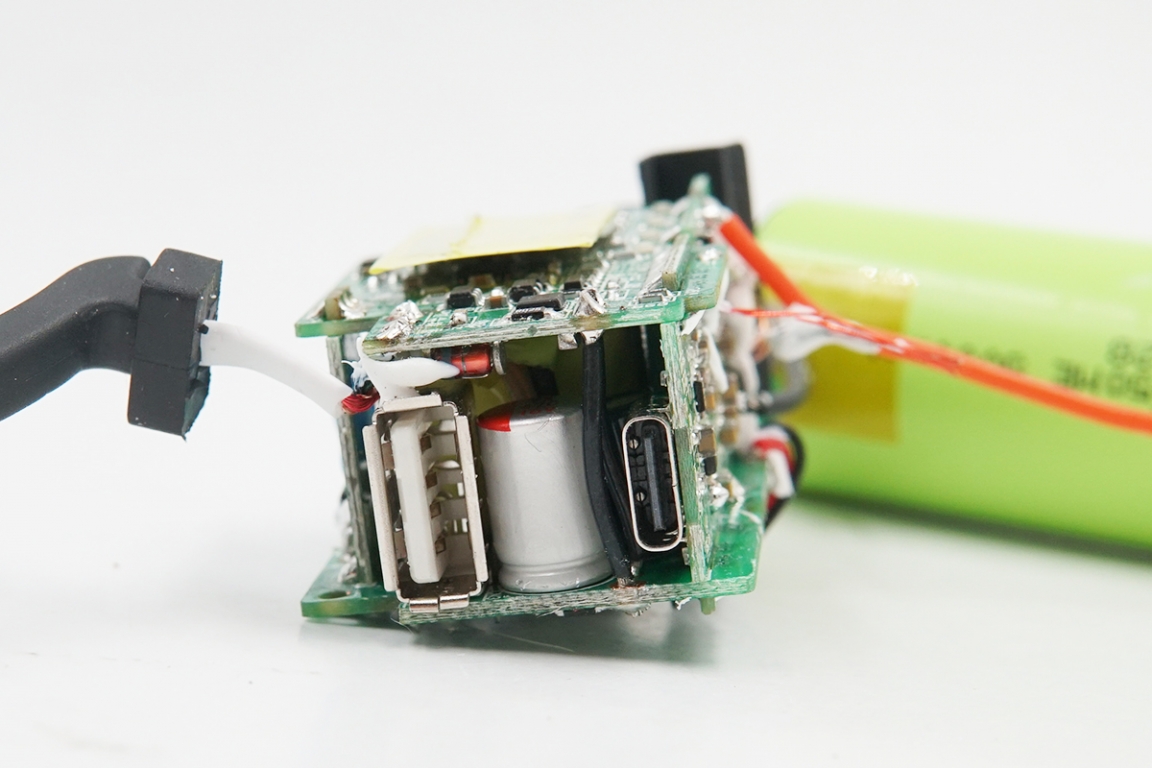 百达星连pt65s,百达星连无线充移动电源